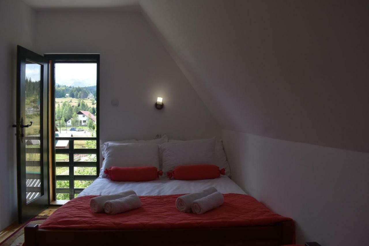 Guest House Sky Blue Zabljak  Bagian luar foto